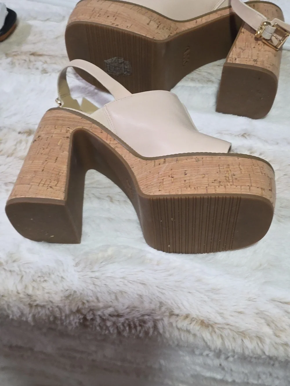 MICHAEL Michael Kors Blush Leather Cork Platform Slingbacks. Worn 1x. - Picture 3 of 5